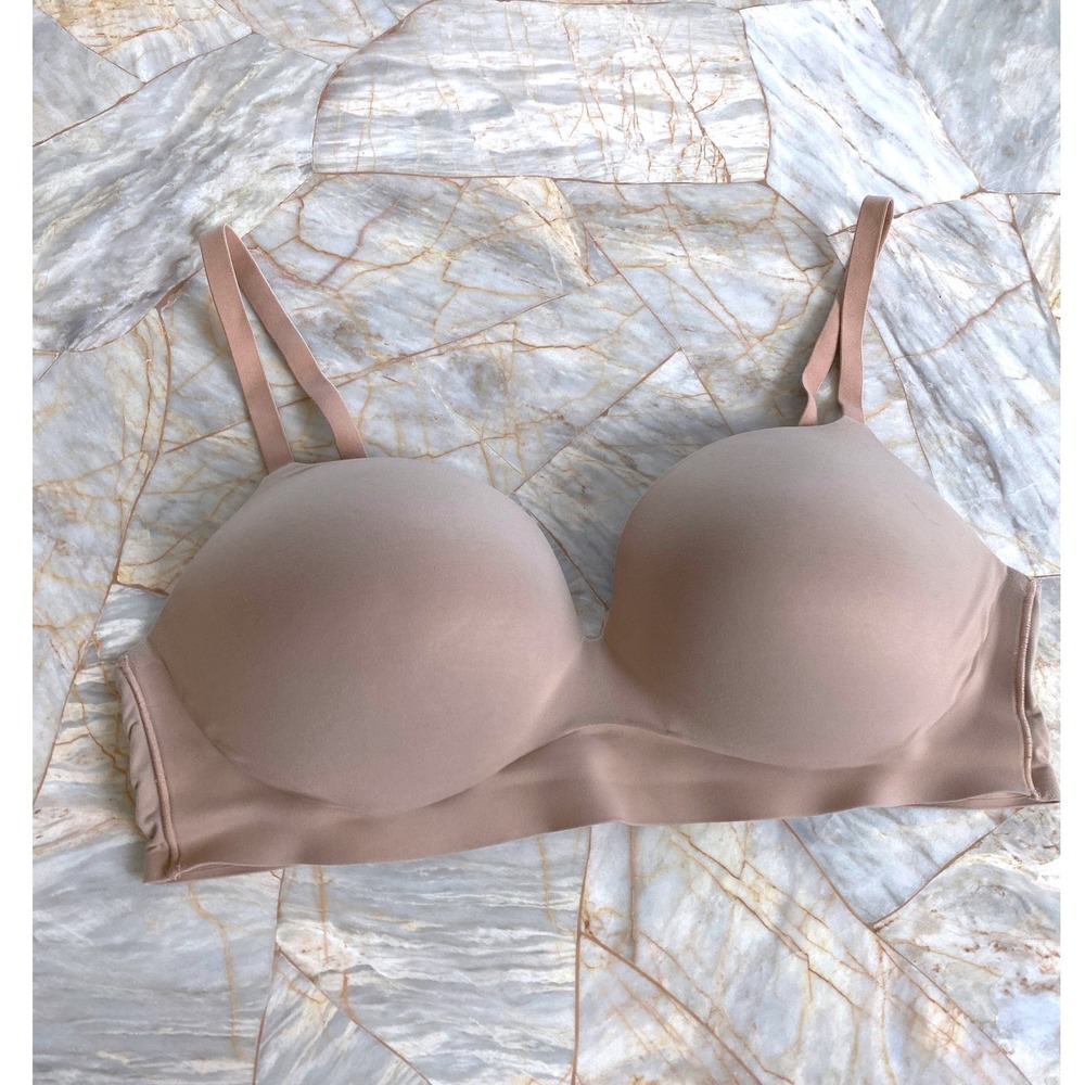 Victoria's Secret Incredible Wireless Padded Bra Beige 38D Nude No-Wire